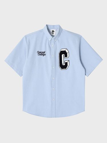 Navy C patch light blue denim short-sleeved shirt - conceptcollege - Modalova