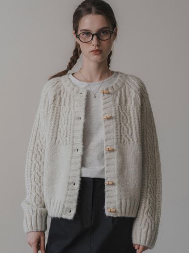 Duffle cable cardigan (snow) - THE MITTEN - Modalova