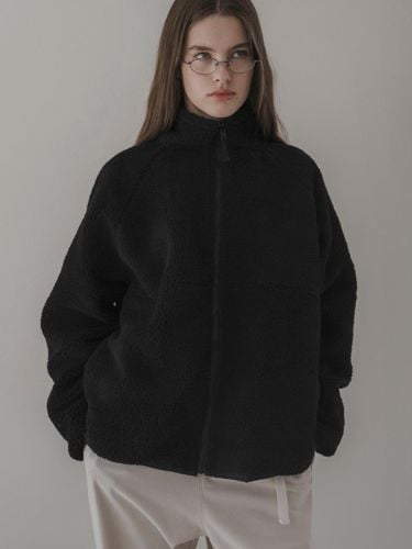 Reversible Faux Fur Grid Pattern Jumper [Black] - THE MITTEN - Modalova