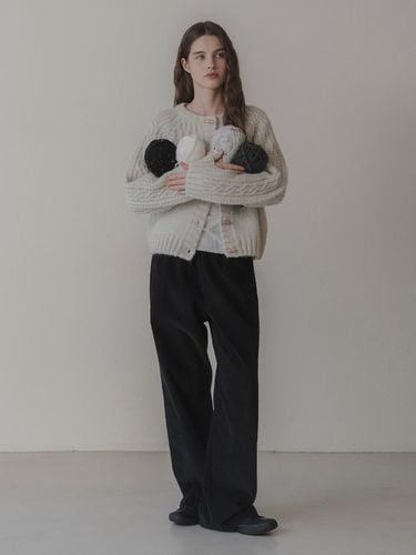 Corduroy Elastic Waist Straight Pants [Black] - THE MITTEN - Modalova