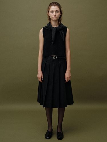 Wool Pleated Skirt (Black) - NOTHING WRITTEN - Modalova