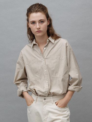 Toro Oversized Stripe Shirt (Beige) - NOTHING WRITTEN - Modalova