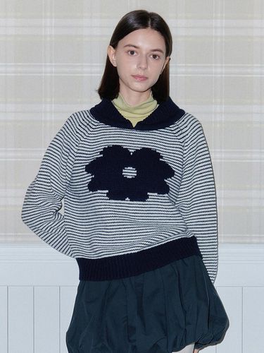 FLORAL STRIPE COLLAR KNIT navy - DAISY SYNDROME - Modalova