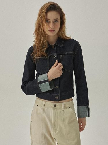 Tracker 5163 selfie crop denim jacket - MAGOODGAN - Modalova