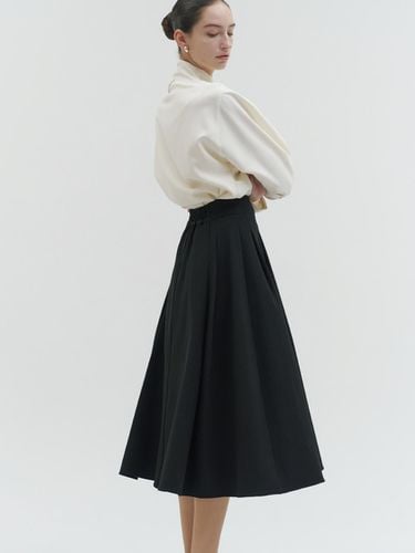 Flare High Waist Pintuck Skirt_BLACK - OER - Modalova