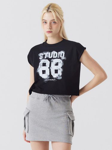 Short Sleeve Cropped T-Shirt Black - Awesomestudio - Modalova