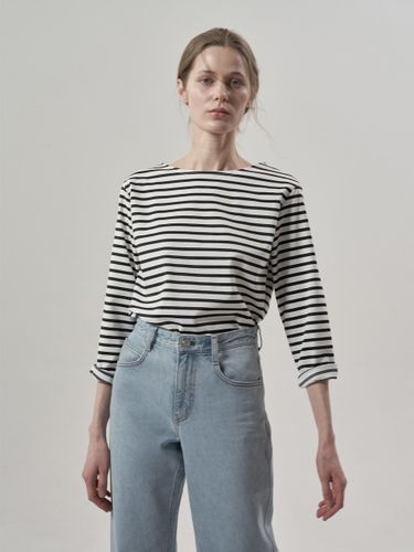 Ounce Stripe T-Shirt_Black - MOMET - Modalova