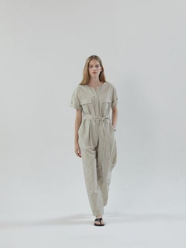 MOS Wide Pleated Jumpsuit - MOMET - Modalova