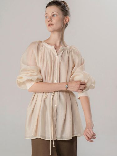 Haute Pleated Blouse - MOMET - Modalova