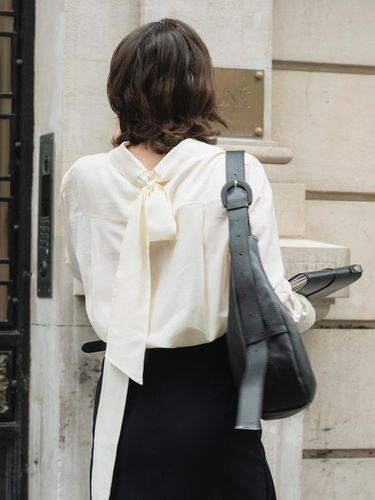 Blanc Tie Shirt Blouse - MOMET - Modalova