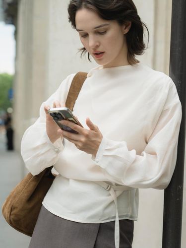 Slowly Drapped Blouse beige - MOMET - Modalova