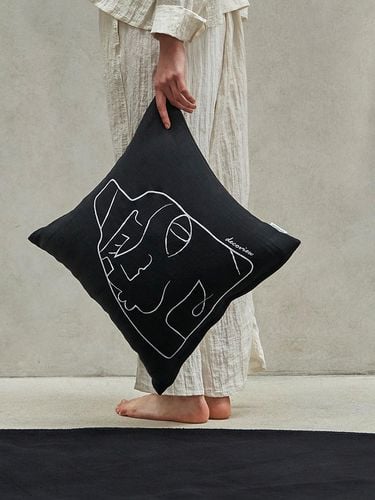 Minimal Line Cushion Cover - DECOVIEW - Modalova