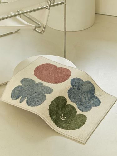 Happy Flower Soft Foot Mat - DECOVIEW - Modalova