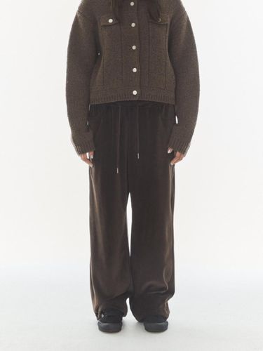 VELVET JOGGER PANTS - BROWN - Rest&Recreation - Modalova