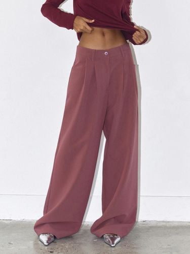 OVERSIZED TUCK PANTS, PINK - Polysooem - Modalova