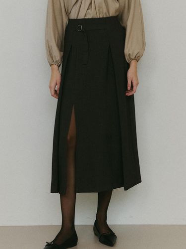 Layered Tuck Slit Skirt () - ourcomos - Modalova