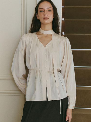 V-neck Detail Tie Blouse () - ourcomos - Modalova