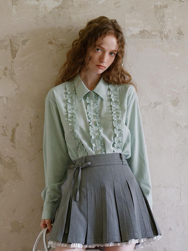 Cest_Green frill collar shirt - Cest Moidew - Modalova