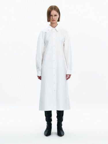 Stud Shirt Dress (White) - YUNSE - Modalova