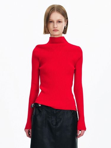 V Turtle Neck Knit (Red) - YUNSE - Modalova