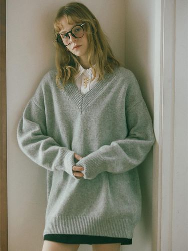 Extra Fine Wool Hand Hole Long Knit Top_Light gray - snug.U - Modalova