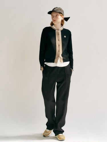 Semi Wide Warm Pants [Black] - Majo Factory - Modalova