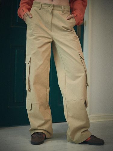 MJCP Double Pocket Cargo Pants [] - Majo Factory - Modalova