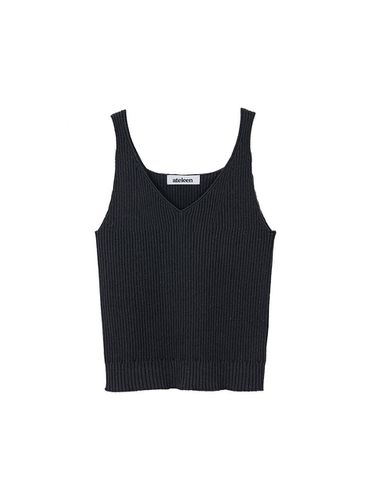 V Neck Wholegarment Sleeveless Top (Black) - ateleen - Modalova