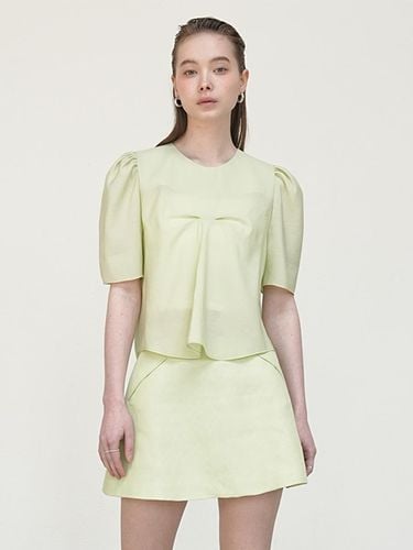 Double Pintuck Blouse - UIJI - Modalova