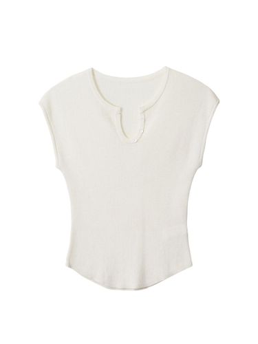 Curved Scoop Neck Knit Top (Light Beige) - ateleen - Modalova