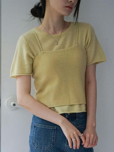 Layered Sleeveless Half Knit Top Set (Yellow) - ateleen - Modalova