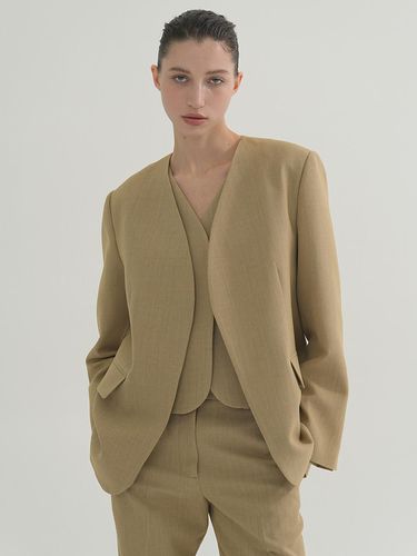 Essential Tailored Jaket Beige - UIJI - Modalova