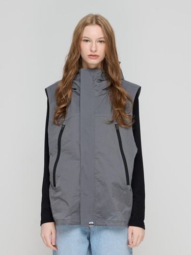 Anorak Hooded Vest (Gray) - CARGOBROS - Modalova