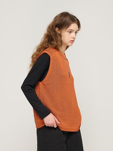 Punching Knit Vest (ORANGE) - CARGOBROS - Modalova