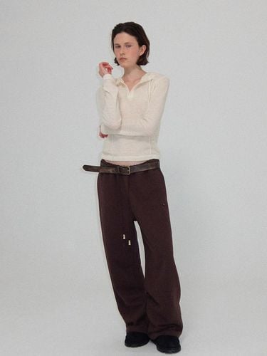 LLL 90S SWEAT PANTS_BROWN - LLLDESIGNSTUDIO - Modalova