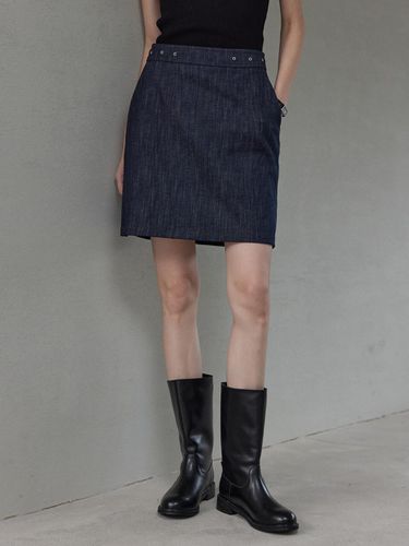 Button Denim Short Skirt_Dark Navy - hyyk - Modalova