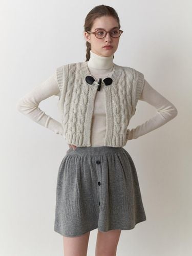 Cocoa cable knit vest (snow) - RE_L - Modalova