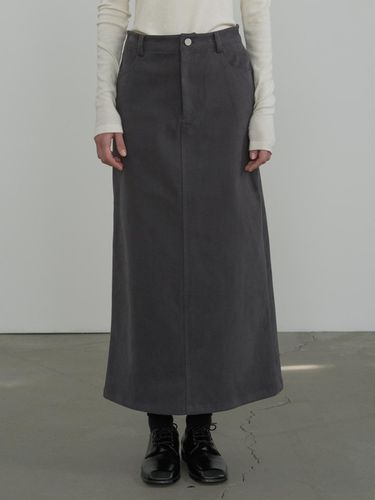 SUEDE LONG SKIRT_CHARCOAL - septim - Modalova