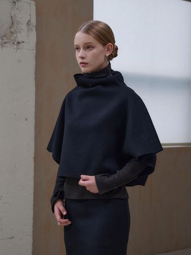 Mela wool cape [Black] - THEATRE - Modalova