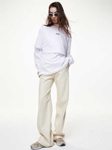 FAUX LEATHER BANDING FLARE PANTS_CREAM - Bquiet - Modalova