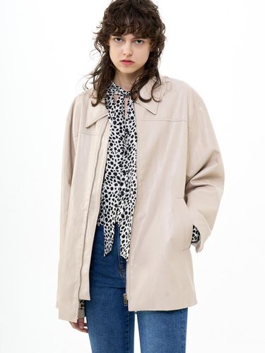 OVERSIZED FAUX LEATHER JACKET_BEIGE - Bquiet - Modalova