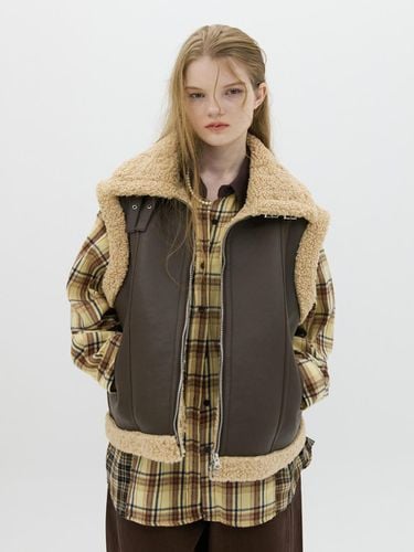 SOFT FAUX SHEARING TRIMMING VEST_BROWN BEIGE - Bquiet - Modalova