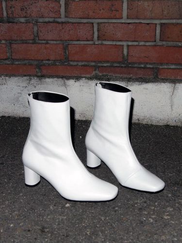 Middle Heel Boots_white - ATTITUDE;L - Modalova