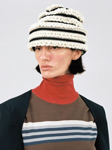 SUGARLOAF HAT_STRIPE White - AWESOME NEEDS - Modalova