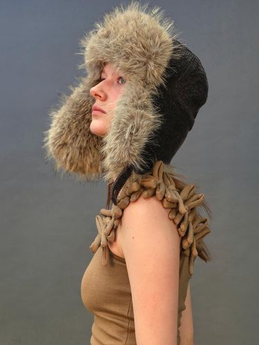 FUR TRAPPER HAT_BROWN - AWESOME NEEDS - Modalova