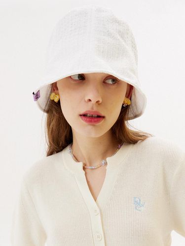 Angela Label Bucket Hat [2 COLOR] - DELICCENT - Modalova