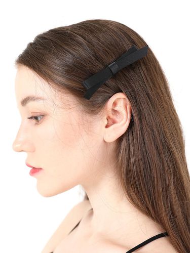 Lovely Ribbon Hair Pin (Black) - CATTLINE - Modalova