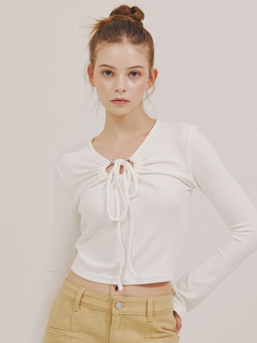 Ball Round Shirring T-shirt [IVORY] - DELICCENT - Modalova