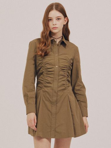 Two Shirring Shirt dress [KHAKI] - DELICCENT - Modalova