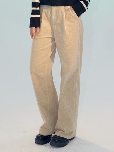 Corduroy one-tuck pants [BEIGE] - DELICCENT - Modalova